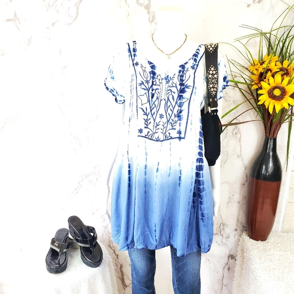 Tops - Spade & Heart pullover tie dye embroidered tunic